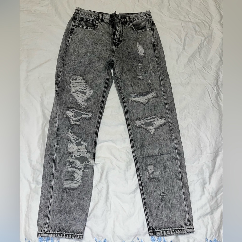 American Eagle mom jean